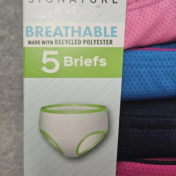 Fruit of the Loom Signature Girl's Micro Mesh Briefs 4 Pairs Size 6 - Picture 2 of 7